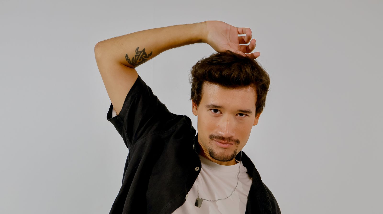 Pista cheia em casamento conduzido pelo DJ Math em São Paulo
